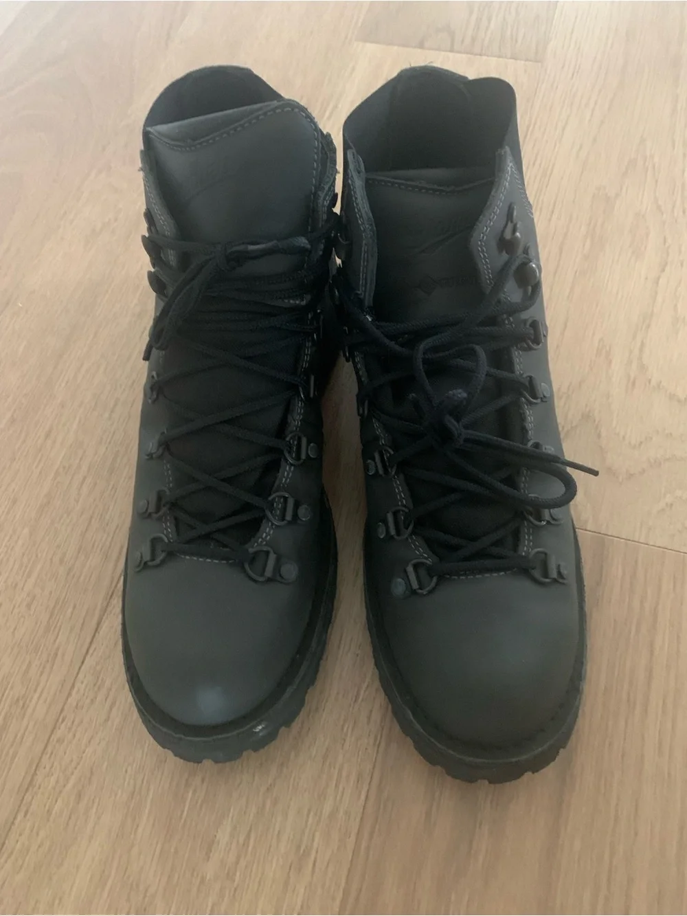 Danner lightweight premium